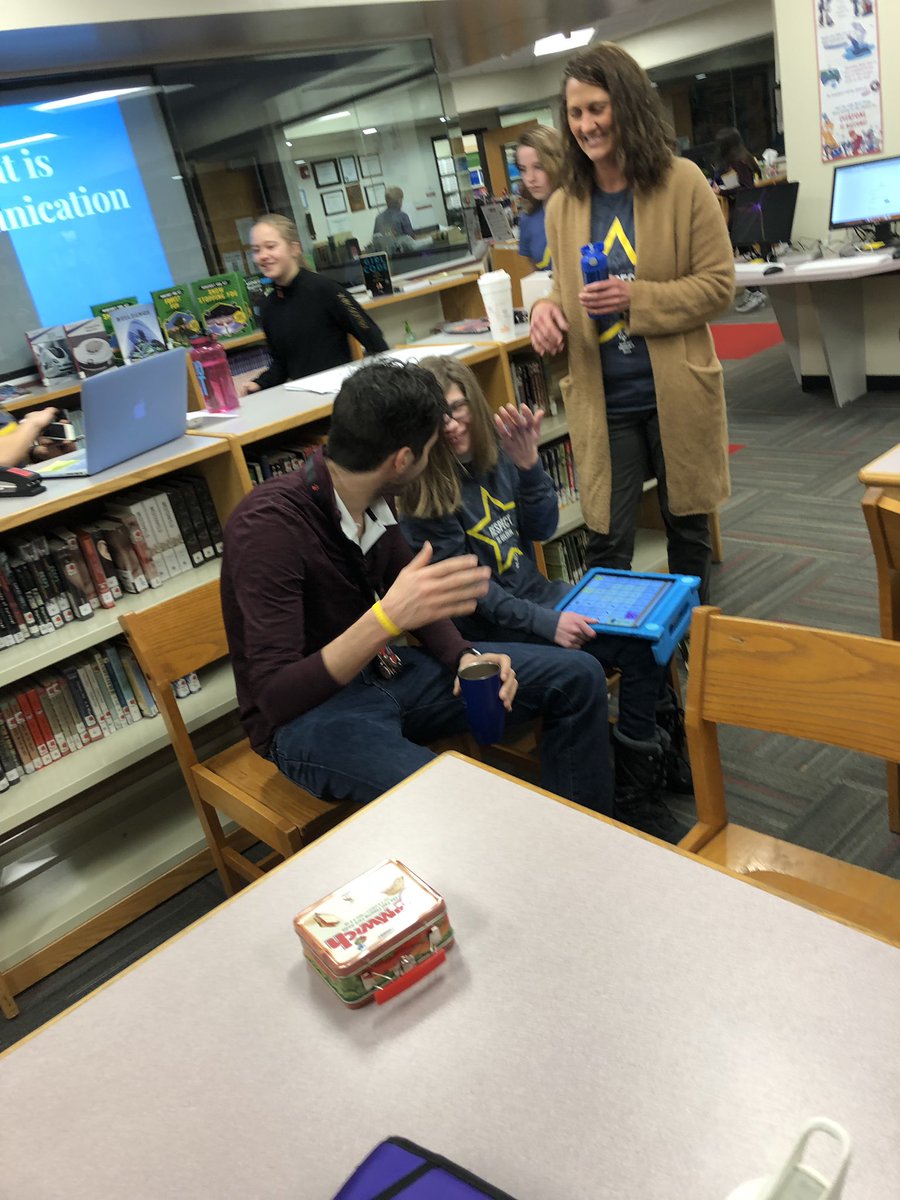 mslynchmac's tweet photo. Unified Advisory did a great job presenting to all 7th grade advisories about communication and how to communicate with respect for #respectweek2019, tomorrow they will go back to present on Special Olympics and Unified! Way to go everyone! @UCSIllinois @D23MacArthur https://t.co/eQYeLnOOrs