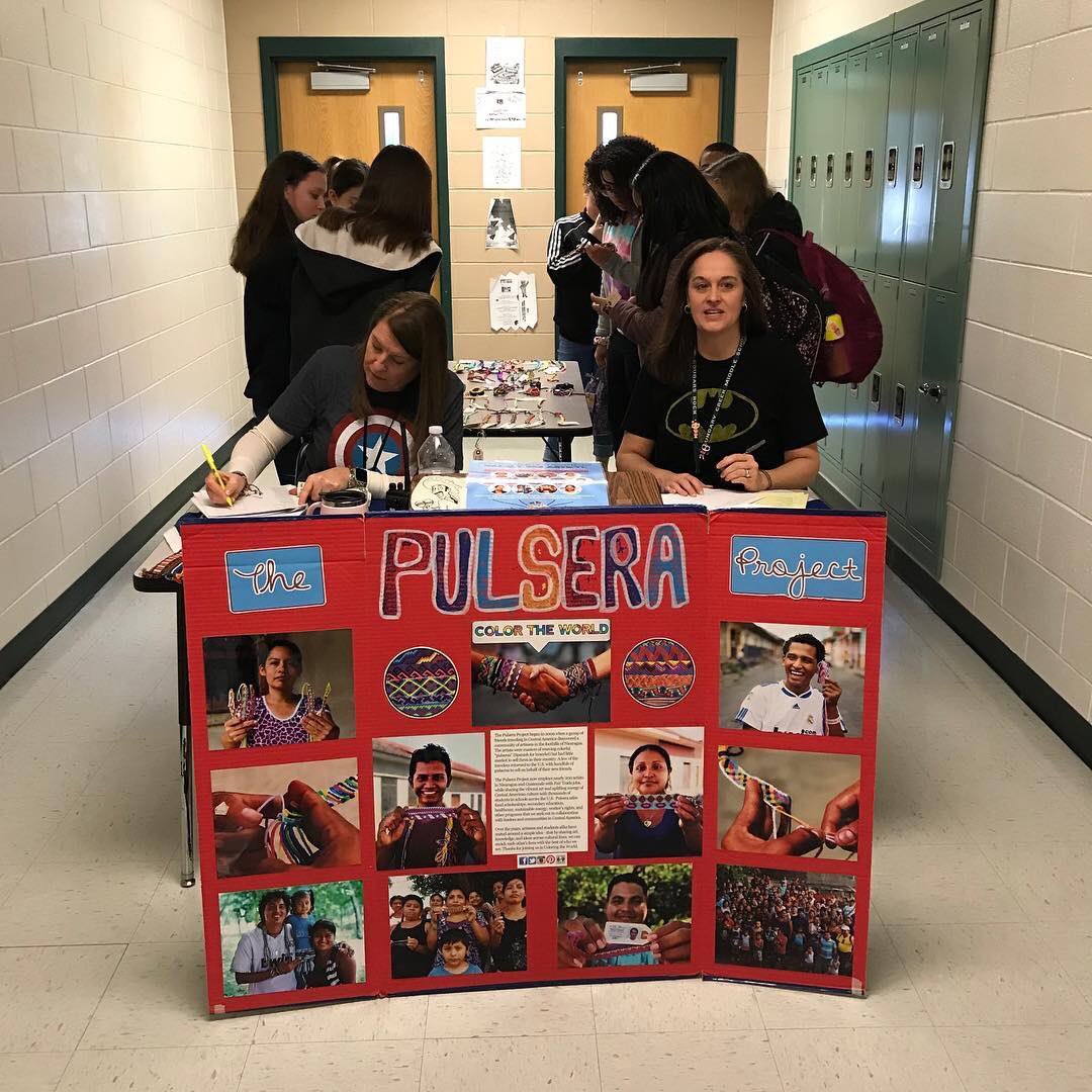 HungaryCreekMS's tweet photo. The Pulsera Project our 2nd day of sales #nationalworldlanguageweek we are loving every minute of this experience for our students #DLPPILLARIV #HLPGlobalcitizen (Courtesy @Jaroa) https://t.co/n3z2lWe1nl
