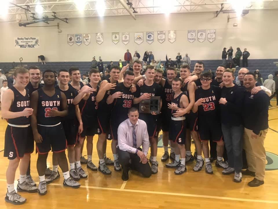 Duane_WVNative's tweet photo. The PATRIOTS are headed to STATE!!!    Congratulations @PSHSHoops!   We look forward to cheering you on! 

#MusketsUp
#GDTBAP https://t.co/zVHxrS0RC9