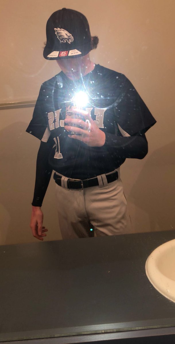 Cgl_lll's tweet photo. Dinger SZN⚾️🙌🏽 https://t.co/1SKGEp9sr3
