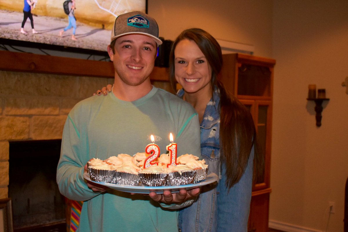 paigecvincent's tweet photo. Happy 21st to my favorite guy💕🎉 I guess spending one birthday with you wasn’t enough😚 https://t.co/IFnERqAvJ6