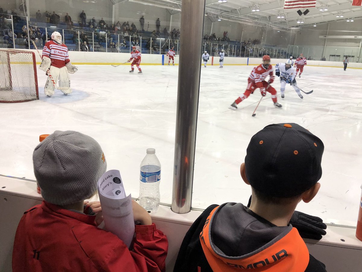 SpartanSutton's tweet photo. Congrats to @LivSHSHockey on a great season. Didn’t end the way they wanted, but they should be very proud of how they represented @shs_spartans and @LivoniaDistrict. Those young men are incredible role models for the next generation of Spartans. #FightWithMight #Process https://t.co/ZQoLuis3s9
