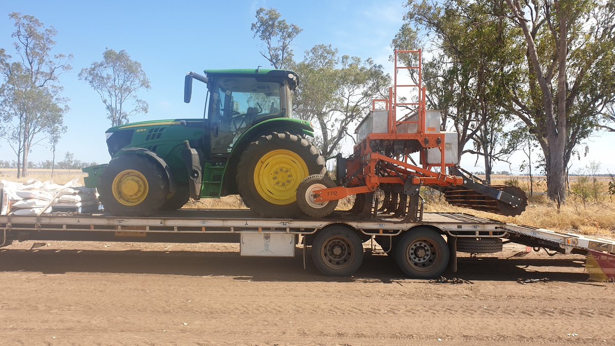 dr_dirt_oz's tweet photo. Out setting up another #deepP and #deepK experiment with @data_farming and @Trimble_Ag. Testing a crumble roller addition to the @TTQAgriculture. Doing good job at site. Channel Charlton Heston with chip hoe "From my cold... hand". Hang on, "No I'm Spartacus" 😁 https://t.co/VgIfx9ViPS