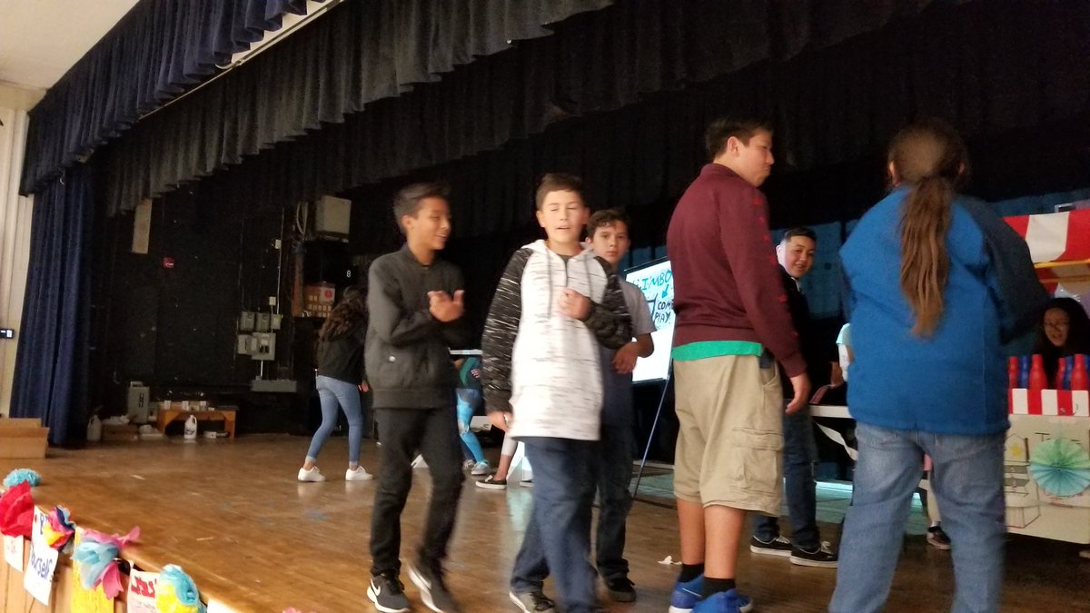 CMSWEBCrew's tweet photo. 130 7th graders had ZERO tardies and ZERO referrals third qtr!! So we threw them a party! Go Falcons! #7thgradeparty @CMSFalcons_  @ColtonJUSD https://t.co/kQIUJ55IQn
