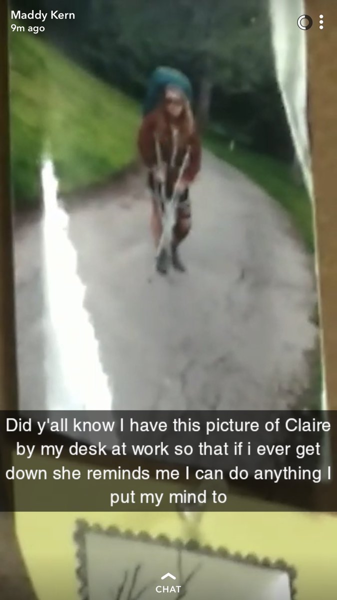 clairetweets5's tweet photo. Two years ago I tore the fux out of my knee and had to hike into a campsite carrying a backpack whilst on crutches. Today I found out I’m above Maddy Kern’s desk. Don’t let your dreams be dreams. Stay woke. #TuesdayMotivation #~inspired~ #greeneats #gains #maddy #kaylyn https://t.co/uplNGEzzmc