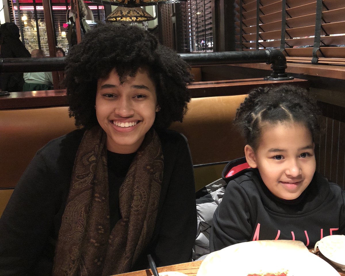 real_lynn's tweet photo. #REAL #families and #friends came to eat pizza and support #theREALProgram at #Pizzeriaunos in Swampscott tonight https://t.co/opBFbfGnkK