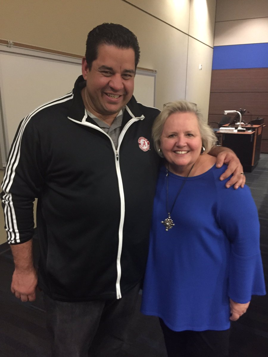 sejphotoalabama's tweet photo. Much appreciation to #NotOneMoreAlabama for bringing Jaime Garza to #UAH to speak & educate #CollegiateRecovery #CRC #BamaRecovery #ChampionRecovery
#RollTide #ODAAT #OSAAT #Grateful #Wharfrat #AttitudeOfGratitude 💛✌️💛@BamaRecovery @NotOneMoreAL @FORMLLalabama @succeedsober https://t.co/gfBHdw1wVd
