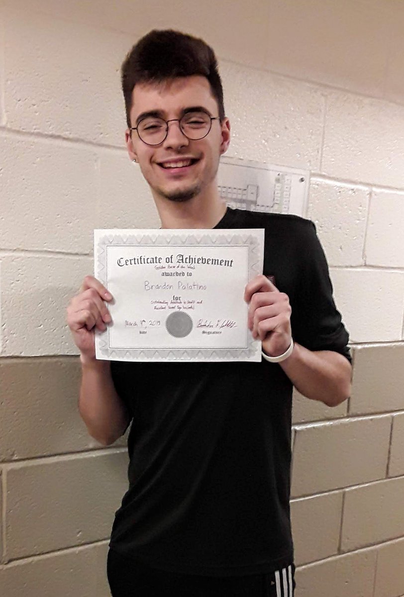 KUBeckHall's tweet photo. Beck Hall Council would like to recognize the following individuals for being OUTSTANDING RESIDENTS of Beck Hall:
Brandon Palatino
Bob Phung
Aaron Springer
Lindsay Smyth
(Pictured left to right)

We ❤️ our residents!
#Beckyeah https://t.co/3IrOGImspV