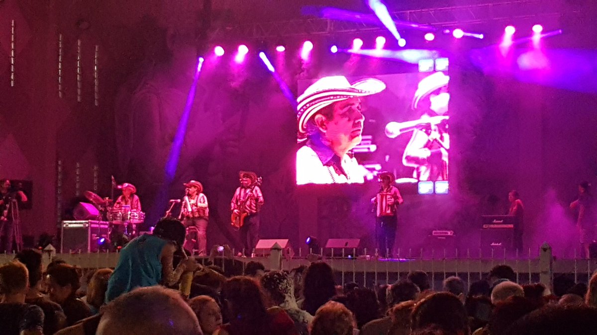 matiasadragna's tweet photo. Imágenes de el #CuartetoImperial @Freddytoro2Toro en el #Día3 del #Carvanal2019 en #Caseros @Municipalidad3F #Cumbia #Música #BuenosAires #Argentina https://t.co/wRoSdELvmD