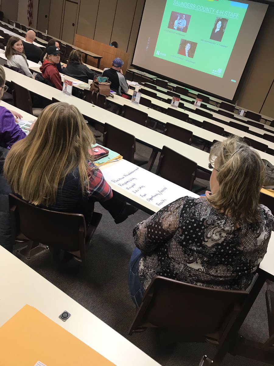 ColeMeador2's tweet photo. Great training at 4-H leader and parent information night. Club Leaders and parents putting it all together for a successful year. https://t.co/EGTxHG8DTu