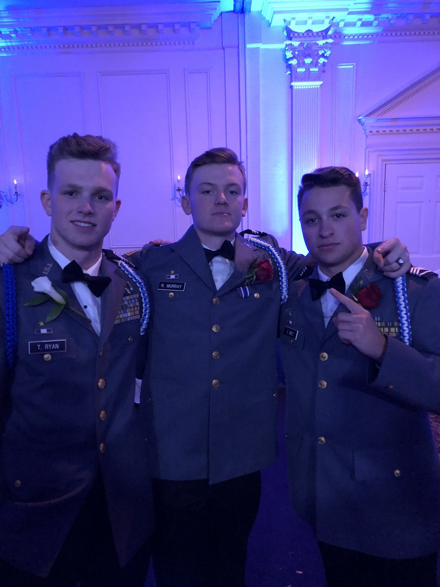 RyanMurray03's tweet photo. Happy to a day one brotha @taylor_nitz  make it a great 18th buddy. See ya soon boi https://t.co/Nk8KzA5PXc