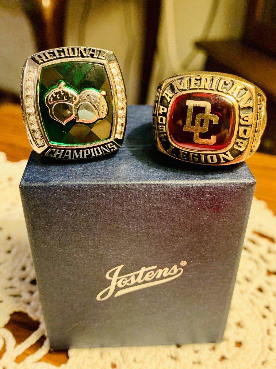 royalduke15's tweet photo. Thank you to Jostens for the new regional championship ring from 2017. Can’t wait to see the World Series championship ring on opening day. #juegonutos #nutsbaseball #champs https://t.co/BJkNKO0dtj