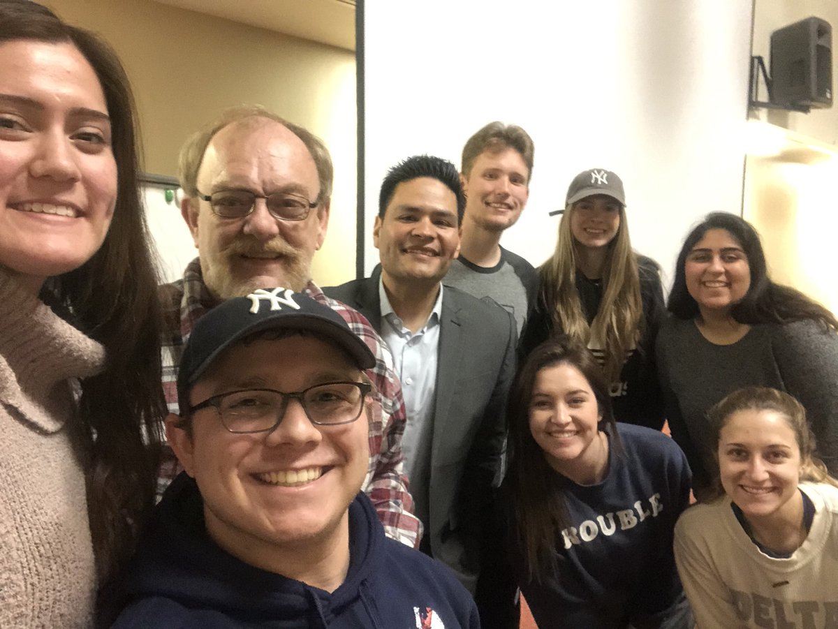 What a great meeting! Thanks <a href="/KSATRJ/">RJ Marquez</a> for sharing your insight and wisdom! <a href="/sjmctxst/">TXST Journalism and Mass Communication</a> #TXST #KSAT #Broadcastsociety