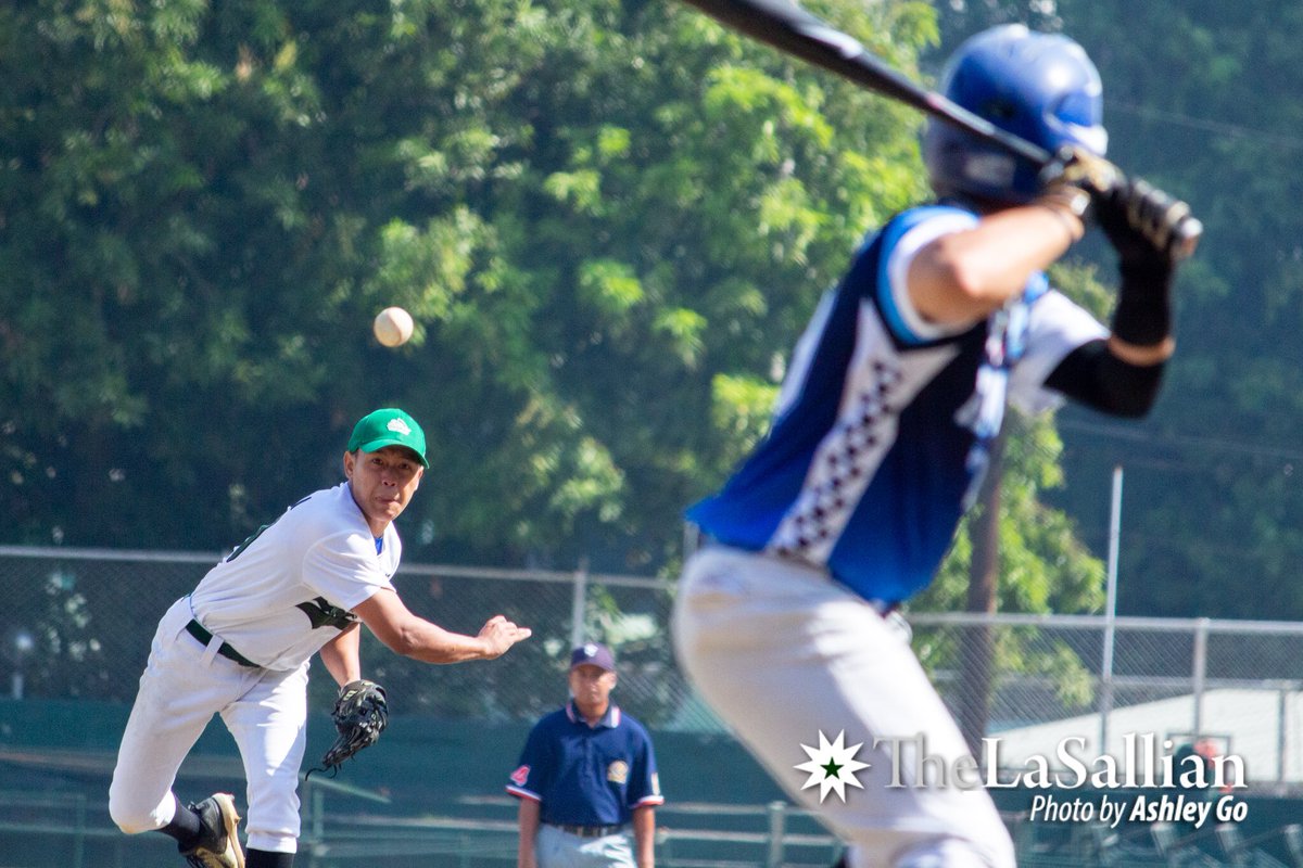 TheLaSallian's tweet photo. SPORTS: On their first game of the second round of the tournament, the DLSU Green Batters edged the AdU Soaring Falcons, 6-5, earlier today at the Rizal Memorial Baseball Stadium. With the win, the Green-and-White improved to a 4-2 win-loss record. #TLSUAAP81 https://t.co/aNCpi1ZrA7