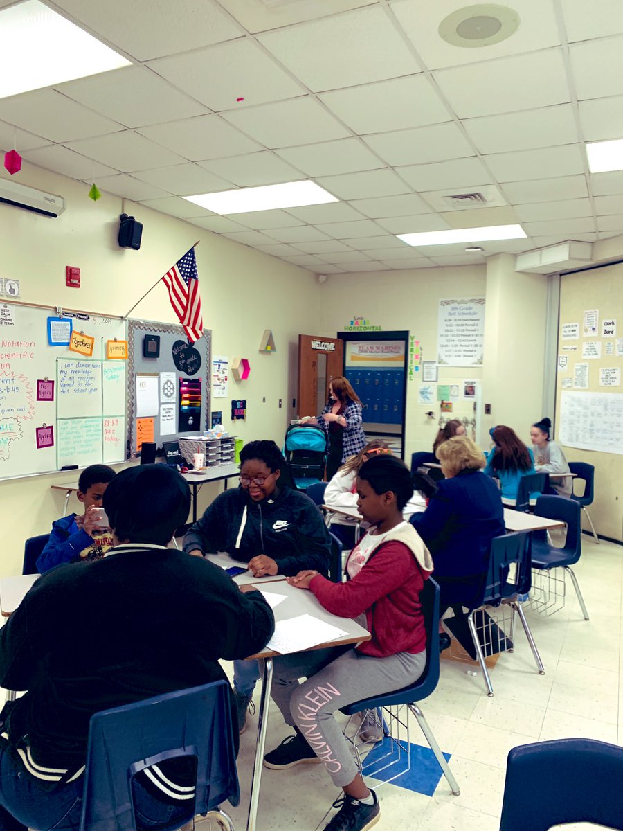 ms_bprince's tweet photo. Learn with me Parent night was a success! https://t.co/jowz7w8YFm