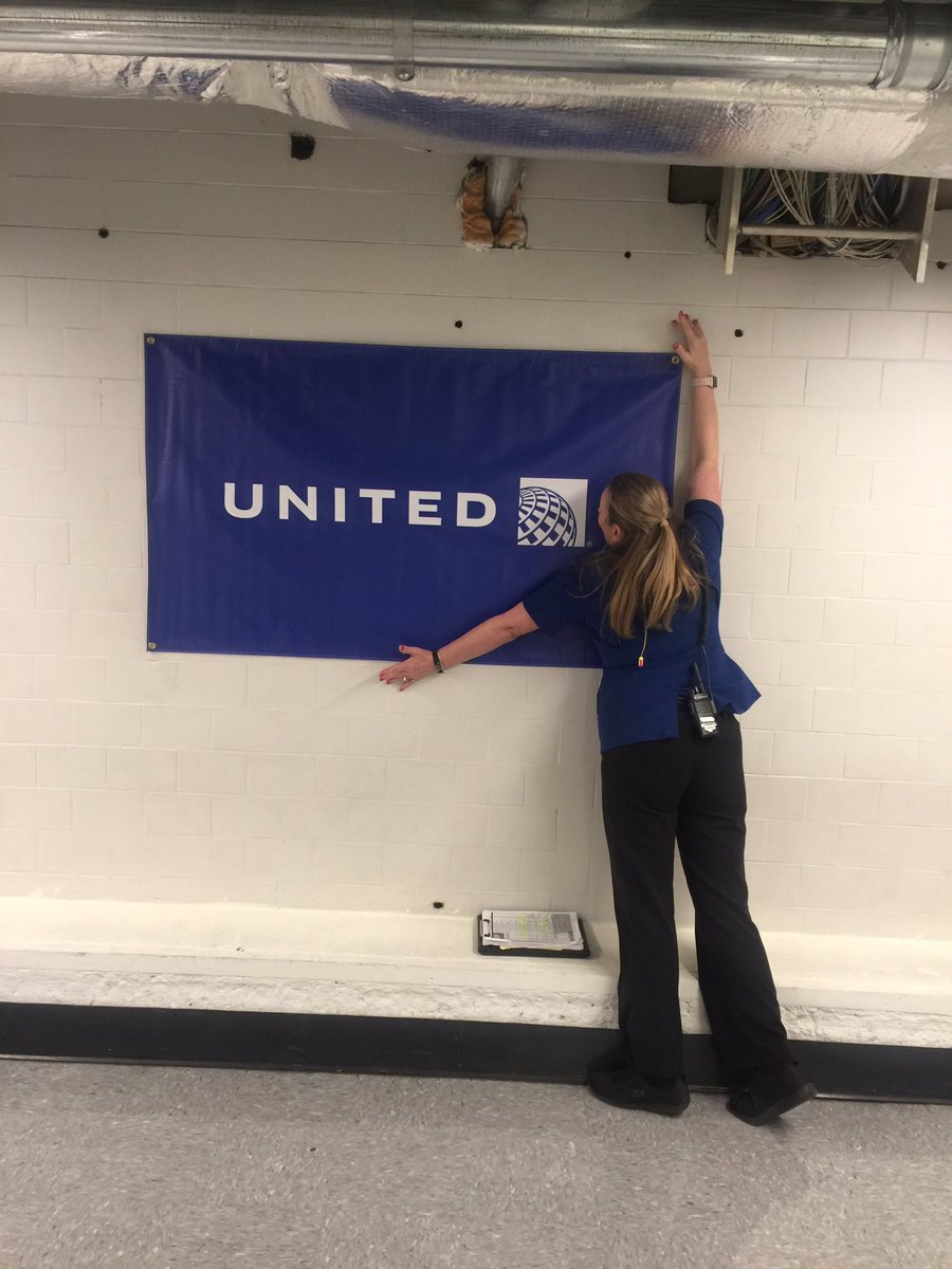 Of course team DCA will give you a little sneak peek 👀 of a few fabulous ladies in aviation!! 😀 @Philip_Pezza @mechnig @jacquikey @ack628 @weareunited