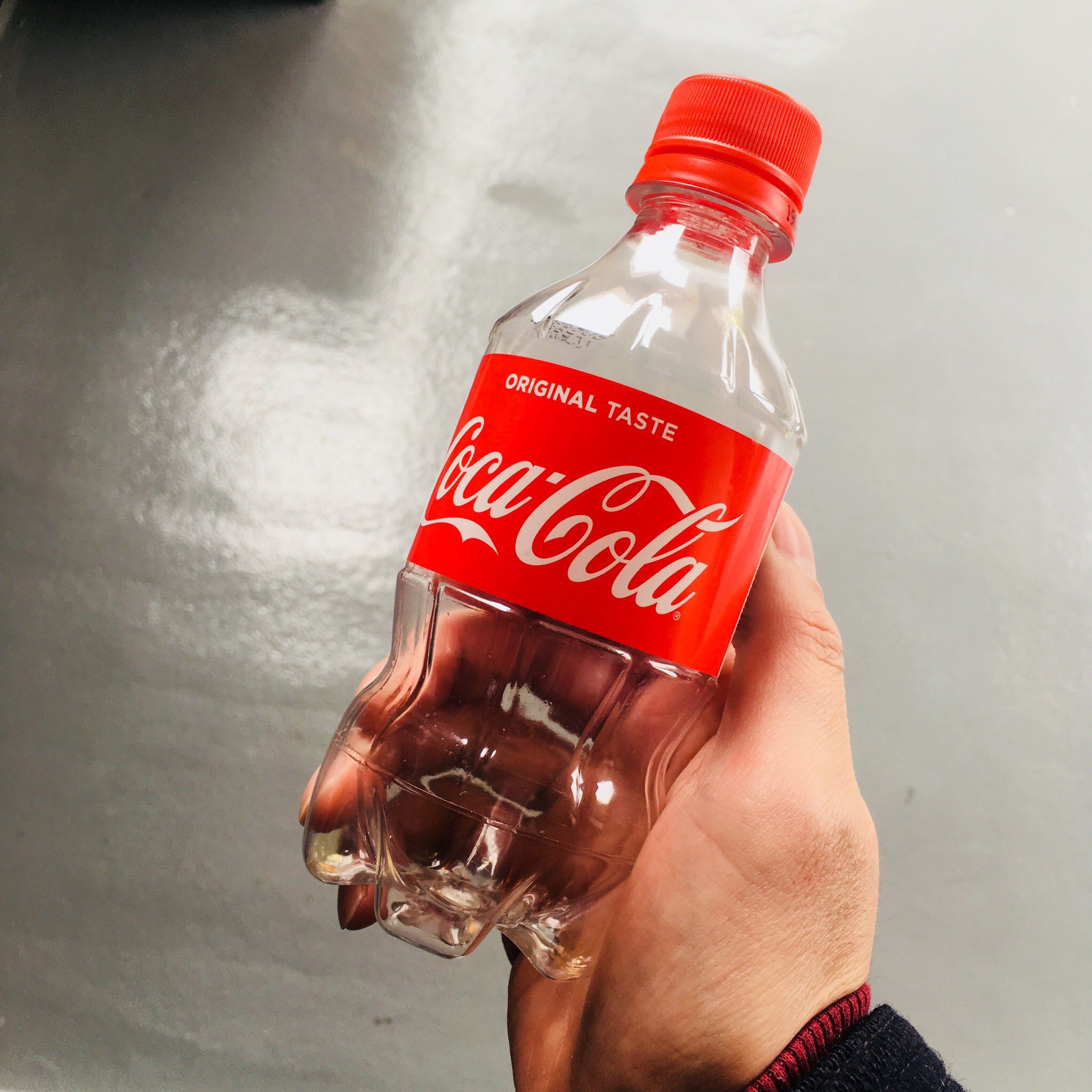 キタジ マー 空のペットボトルで一番かっこいいのはコカ コーラ T Co Nlpcfnmsep Twitter