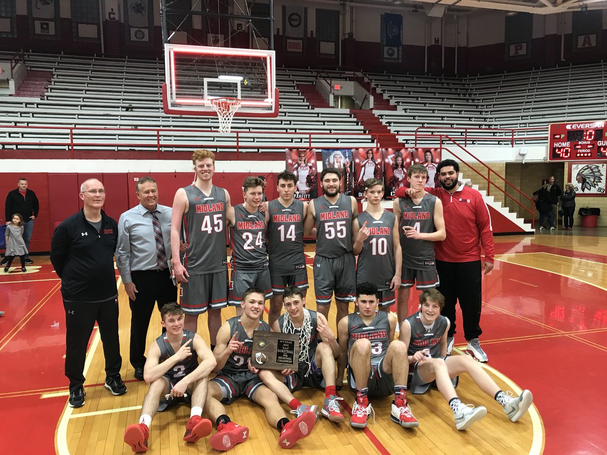 phatmatt73's tweet photo. Congrats to Cabell Midland for advancing to the State Tournament!  Lot of work put in this past year paid off...not done yet! https://t.co/cGxvbI6R39