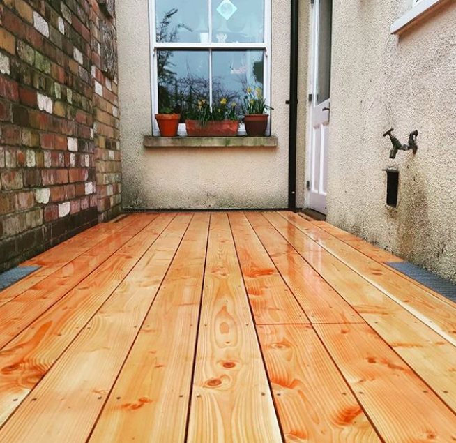 secretgardenweb's tweet image. #newdecking looking lush as we say in Brizzle! 💗 #larchdecking #larchframe #bristolgardendesign #bristollandscaping #bristolgardens #lovebristol #lovewhatyoudo