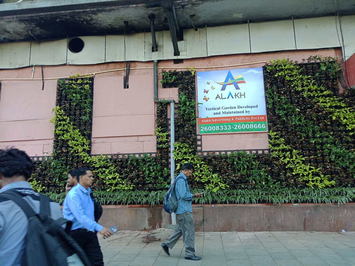 Living wall outside churchgate station @WesternRly #swaachmbai #greenmumbai