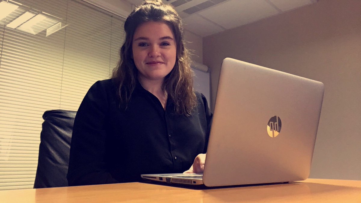 OR Immy Hunt enjoying life <a href="/CloseBrothers/">Close Brothers</a> "I am extremely happy I realised that full time work was the right  choice for me, their ASPIRE school leaver programme combines full time  professional work alongside gaining Chartered Banking qualification and Level 6 apprenticeship."