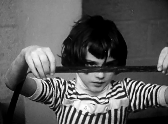 MostraDones's tweet photo. Inscripcions obertes del TALLER DE GUERRILLA AUDIOVISUAL #PaperTigerTV LIVE PROCESS📺 que impartirà l'activista pionera de la televisió lliure i comunitària DeeDee Halleck a @LaBonne_CCDFB EL 23/03
💜Formulari https://t.co/dU6hX1GlGN https://t.co/g80yNRza0X