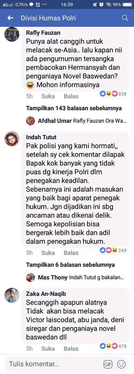 ronavioleta's tweet photo. Hihihi lucu2 komen di status FB @DivHumas_Polri kalau punya alat canggih se Asia utk melacak pelaku kampanye hitam. Knp gabisa melacak pbuat chat palsu HRS, menangkap abu janda, ade armando, deni siregar,  laiksodat, Bahkan seword yg katanya udah dlm bidikan sjk thn lalu, gaje https://t.co/wTFM9qPkRC