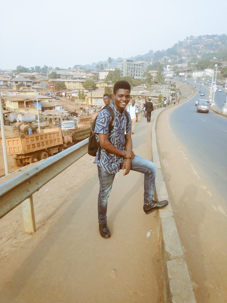 CharmingXyl's tweet photo. @SabiSierraLeone Guess this road? 🤔 https://t.co/YGlIqT4iz7