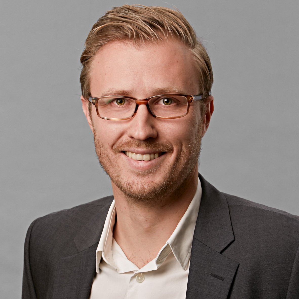 LeadAssist's tweet photo. Small steps can make a big difference: Psychologist @gielnikmichael explains how his program for #Leada will help leaders improve their performance: https://t.co/qp9ajdzaFj

@f_kuebler @benjamin_bader @UniofNewcastle @Leuphana_Uni @NCLBusiness https://t.co/55aeBwF4of