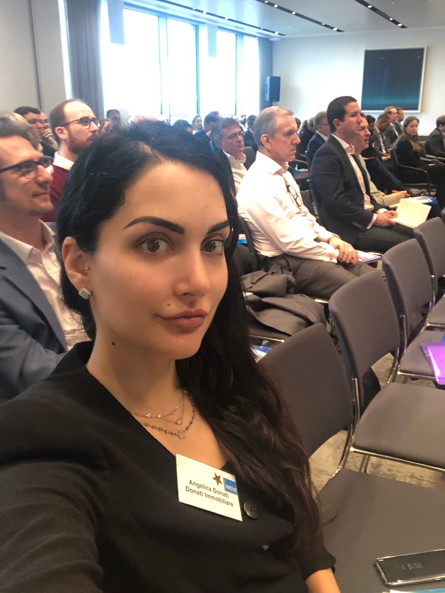 angiekdonati's tweet photo. Since @pjnross was talking about instagrammable buildings in his presentation... here is a #selfie with the audience at #Proptech19! #proptech https://t.co/C0VwpfX8r0
