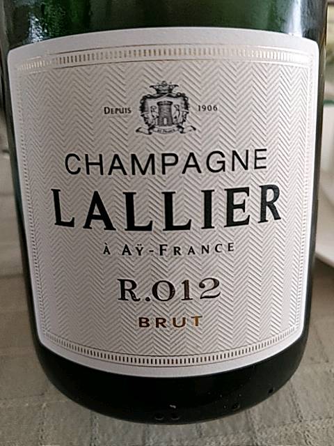 Probeer deze wijn eens. Ik geef hem 5 van de 5 sterren met de @Vivino-app:http://www.vivino.com/users/jordi.vw/reviews/120462195 …