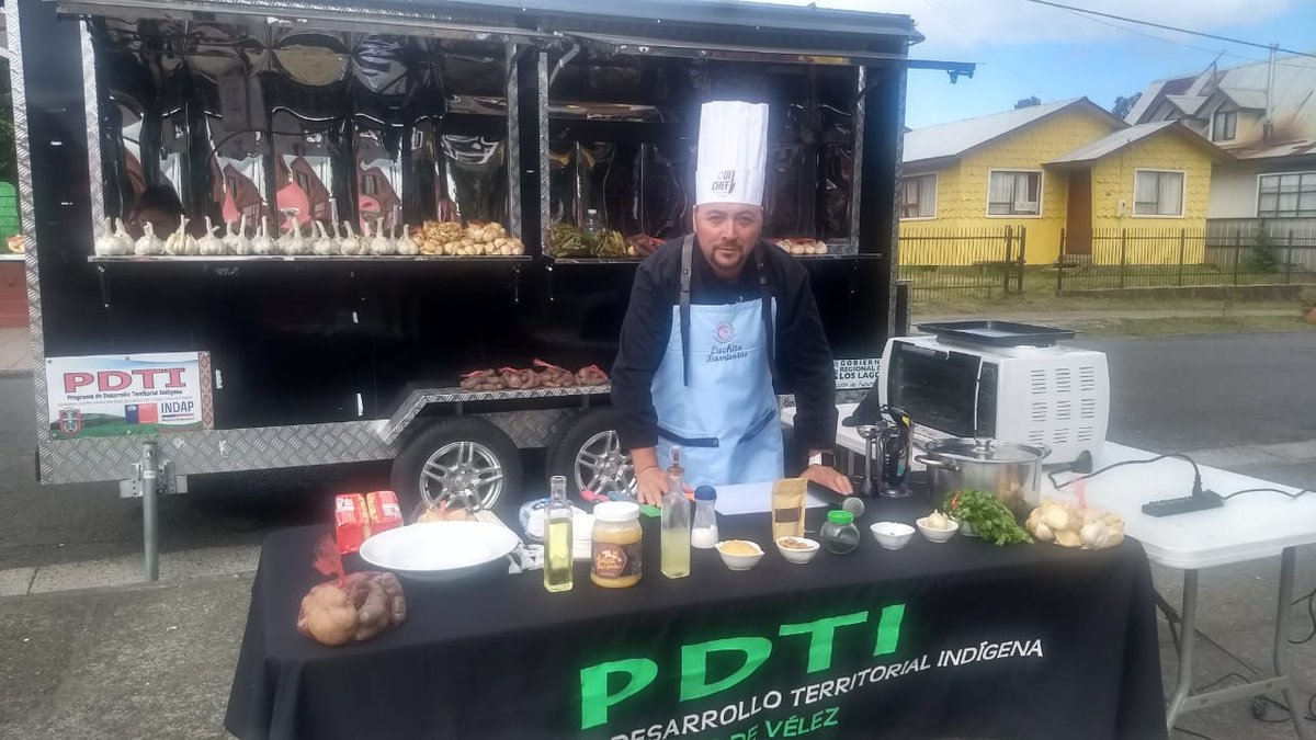 SaborArte4's tweet photo. Se cierra un ciclo del programa sabores y lugares que encantan agradecer primero a Dios luego a todas las comunas y cuidadades que apostaron en esta apuesta de resaltar los sabores inconos y productos para llevarlos a la receta concretando mas de 40 recetas de autor #SaborYArte https://t.co/Voenwjd0Ze