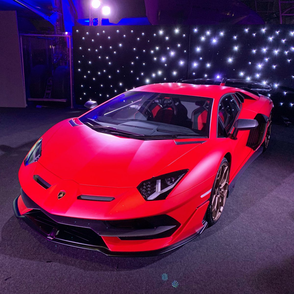 Our Rosso Anteros Aventador SVJ in the Concorde Hangar at Manchester Airport, last night! A night of luxury with our partners Hettabretz at the <a href="/holidayluxury/">Holiday Luxury</a> showcase ✨ #Lamborghini #AventadorSVJ #RossoAnteros #V12 #Hettabretz