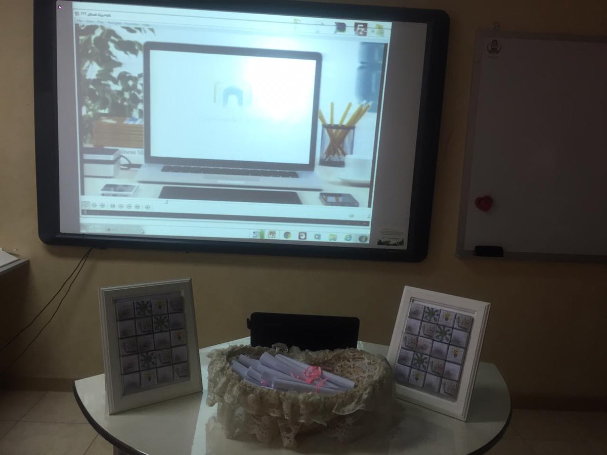 omaromh's tweet image. #أُسبوع_طالب_المستقبل
في يوم الثلاثاء الموافق 1440/6/28 
تم زيارة طالبتنا صديقات البوابةلمتوسطة107 باشراف المعلمتان ناديه المزيد وليلى الشهري وقد ابدعت طالباتنا في شرح ايقونات البوابة وفي نقل تجاربهم الجميله فيها فلهن منا كل الشكر والتقدير على ماقدموه