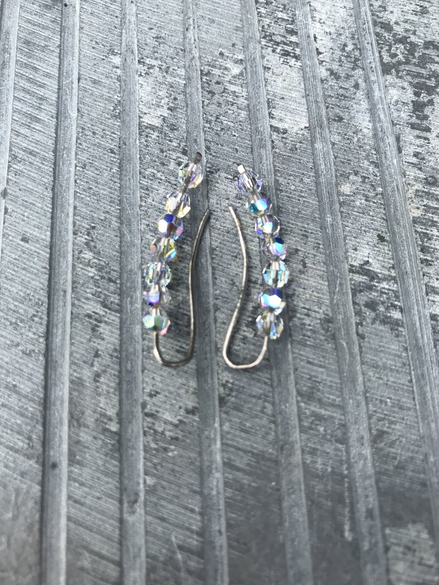 geminashell's tweet photo. Excited to share the latest addition to my #etsy shop: Ear Climber Earrings, Titanium Ear Crawler, Hypoallergenic Earring for Sensitive Ears, Minimalist Jewelry, Quality Modern Earrings for Women https://t.co/erABCm7nLV #jewelry #crawlers #earclimber #women #titanium https://t.co/H848aVwfyS