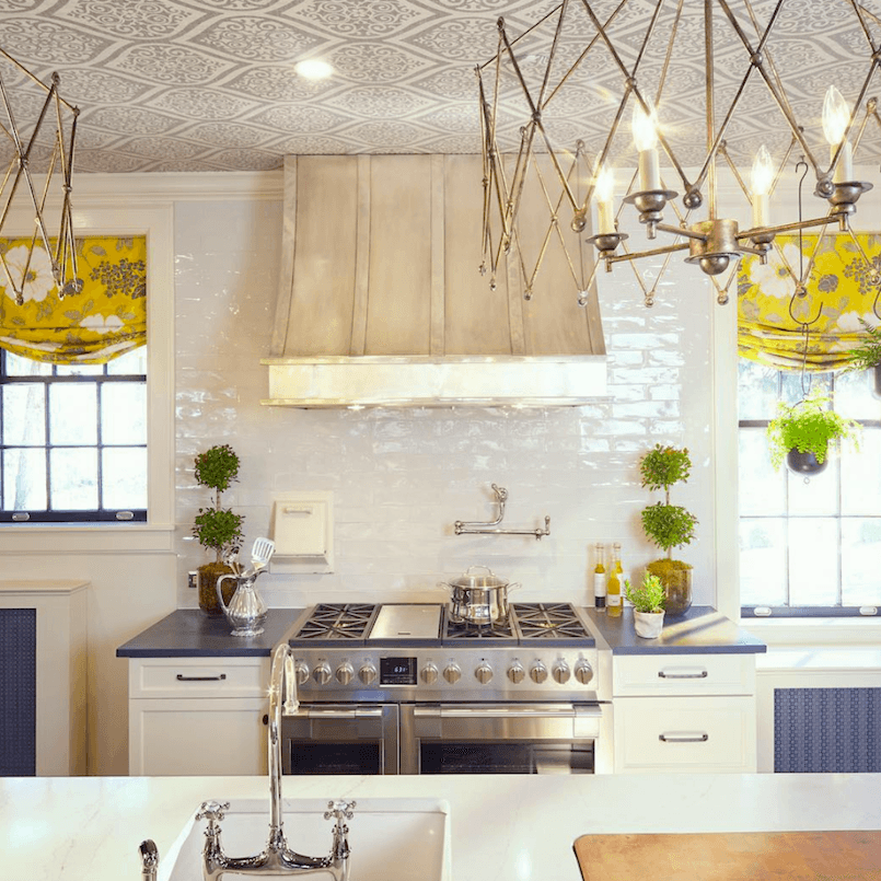 laurel_home's tweet photo. An Insider’s View into Stunning Custom Kitchen Details https://t.co/k5ZLlNwQCB https://t.co/AOUX3irjHi
