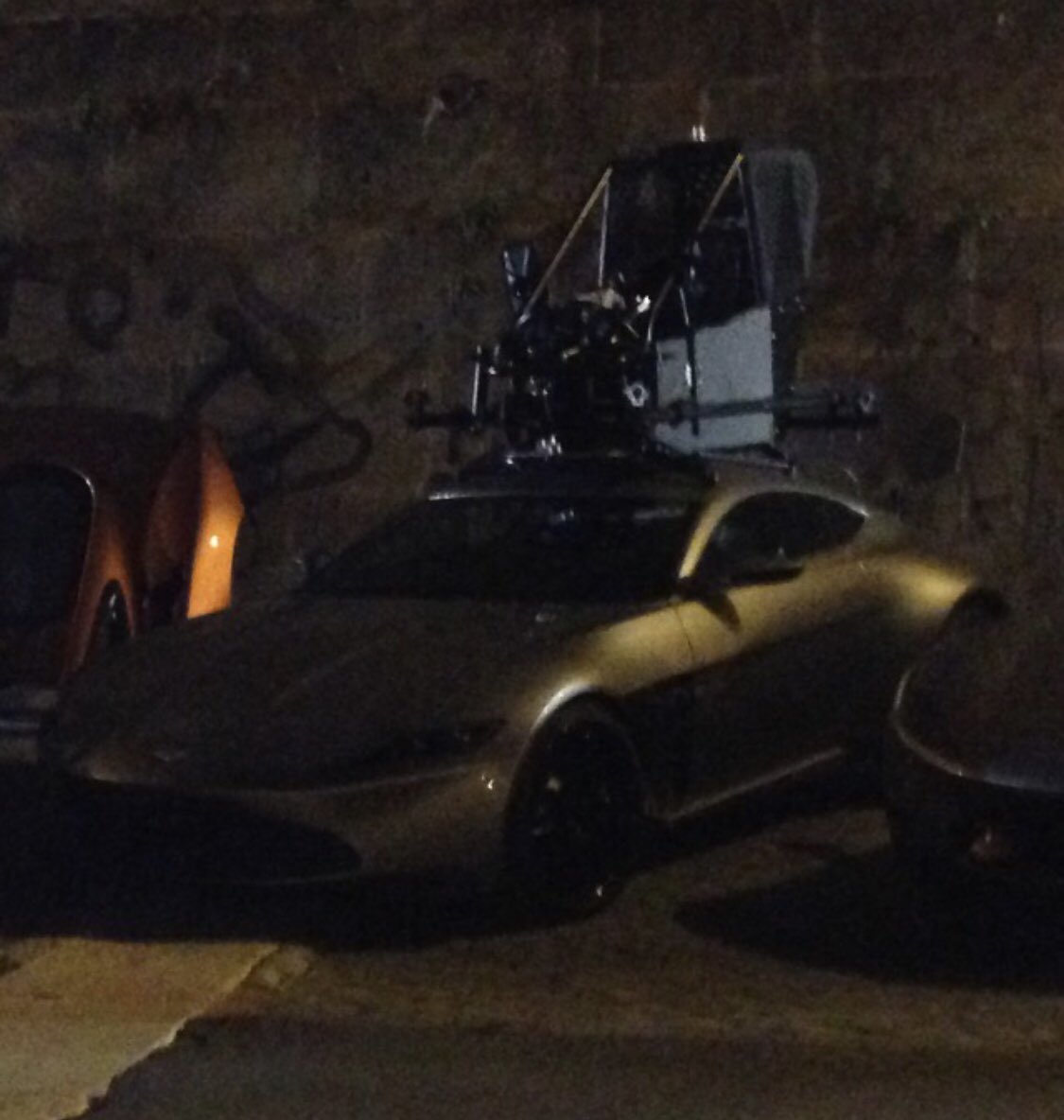 JasonBurrill's tweet photo. It’s been 4 years since filming the last #jamesbond with #danielcraig and the most decent respectful guy in the business @davebautista #spectre #007 #mrhinx #bigguy Looking forward to the new Bond movie starting filming this week. #bond25 https://t.co/UnZrStIeoi