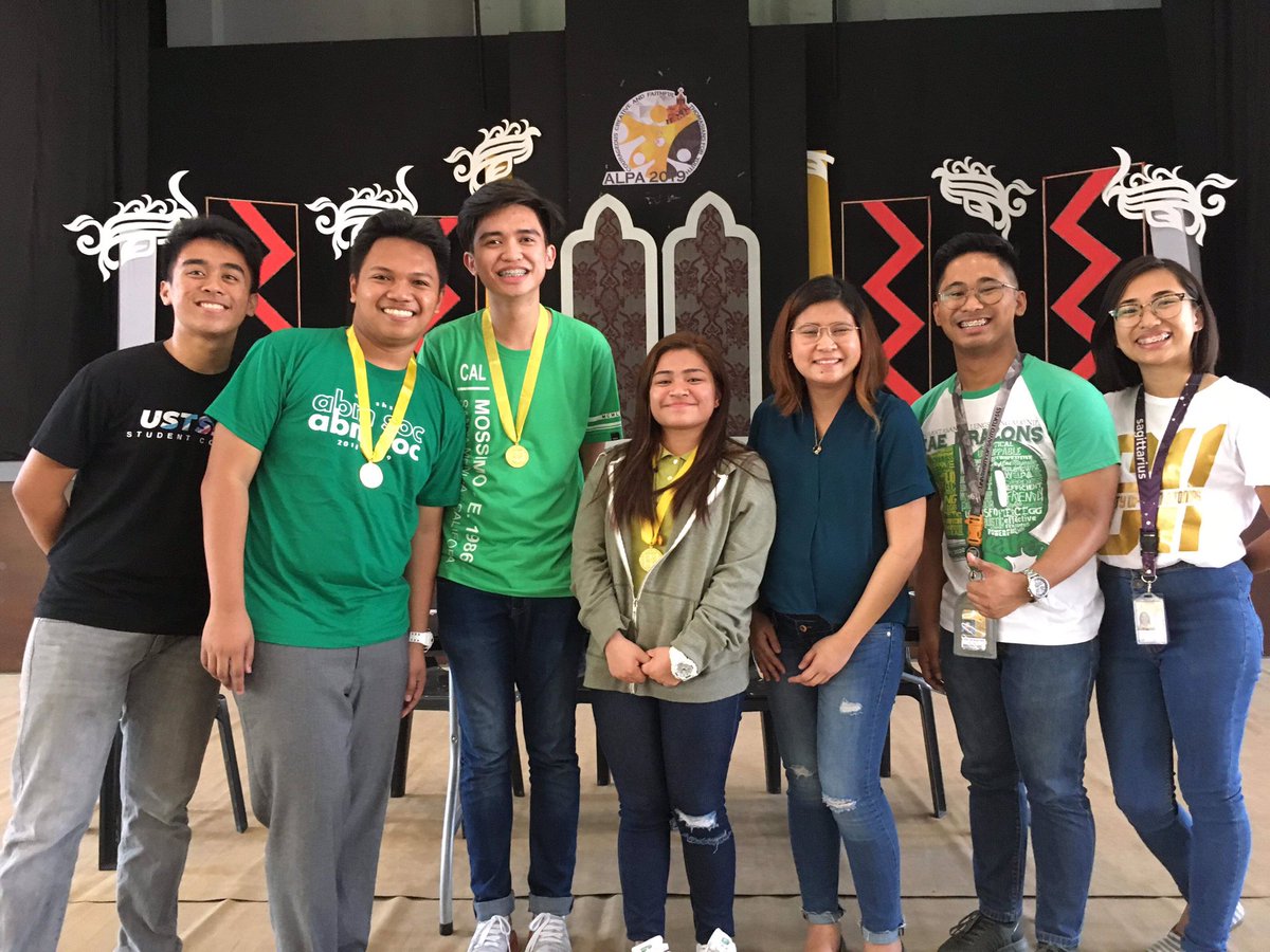 ustshsbesoc's tweet photo. BREAKING NEWS: ABM grabbed the Gold for this yearβs Strand Cup: Duel of Intellect. π
Congratulations, Kyllah, Justine, James, and to their coach, Sir Jethro!ππ―
#ABMCantStopTheBeat
#ABMIsTheNicestKidInTown
#SetSailsSHS
#Excelsior2019
#ABMIgnite https://t.co/gr63Js7NVs