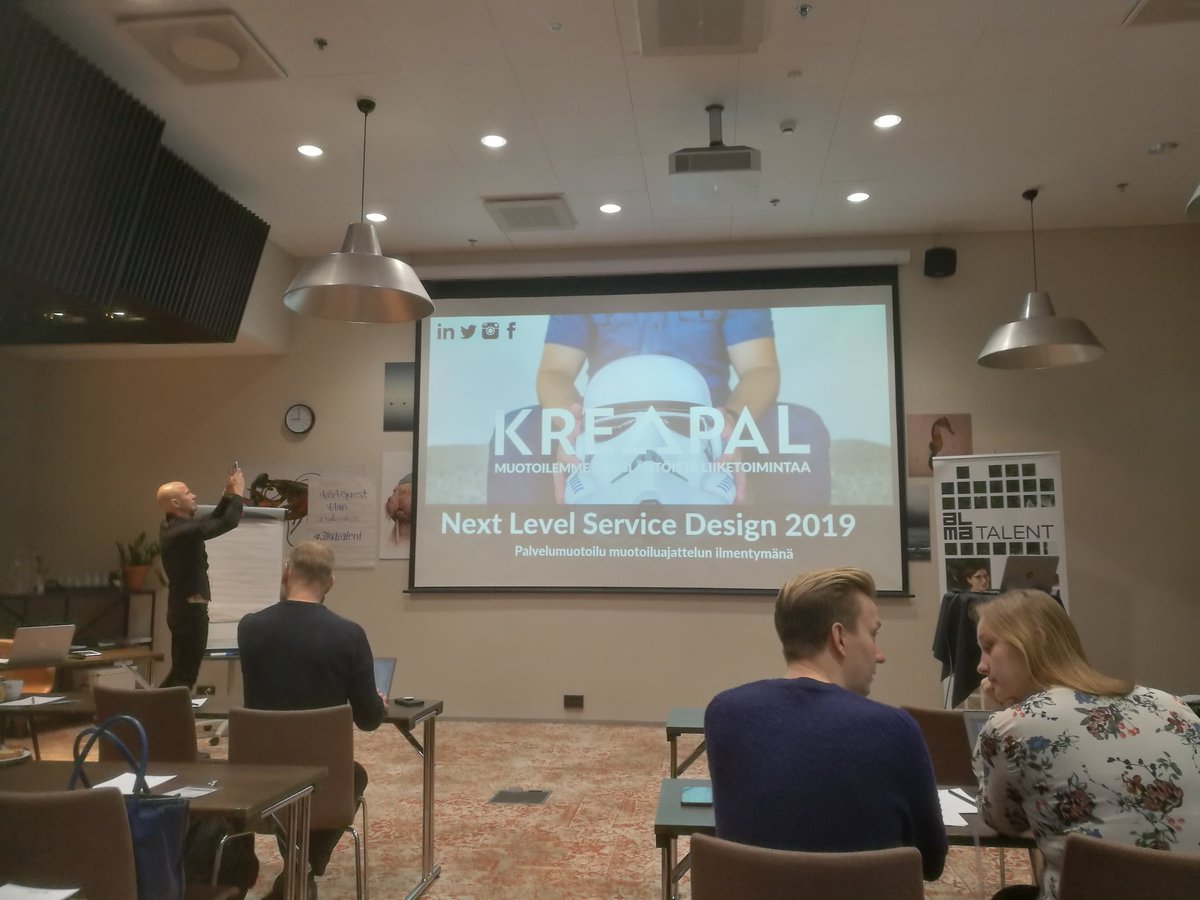 Oman talon tuotteita testaamassa. Hyvä päivä tulossa 😊 #almatalent #servicedesign #ux #palvelumuotoilu #design #customerexperience #nextlevel #almatalentpro