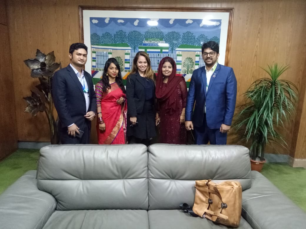 With the #Gorgeous @SusanAmat in the #Publication #Ceremony of #Survey on #ICT #Job #Market" by <a href="/daffodilvarsity/">Daffodil International University</a> which is the first of its kind in #Bangladesh!

Great to have you with us, Ma'am.

#Entrepreneurship #Startups #Ecosystems 
<a href="/venturehive/">Venture Hive</a> <a href="/unleashingideas/">Global Entrepreneurship Network</a>