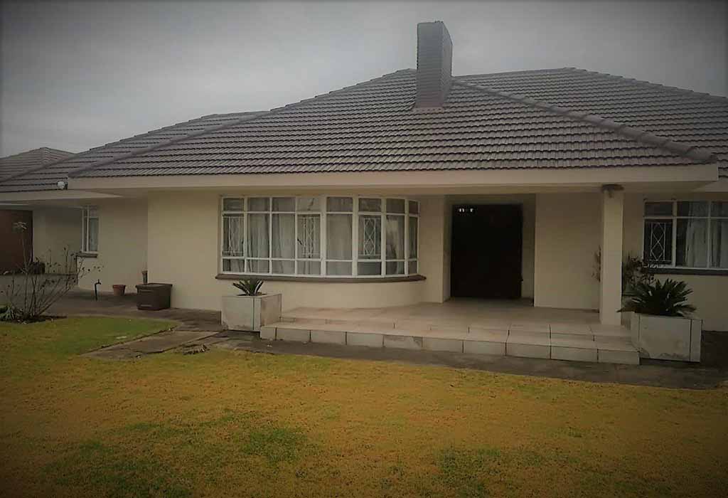 listurpropertyS's tweet photo. A home to lose your heart in! @ Three Rivers

Mr.Owen Dreyer  From  De-Properties

https://t.co/jvcy1QT3Cx
#SaleProperties #PropertyIn https://t.co/3T93kdkemb