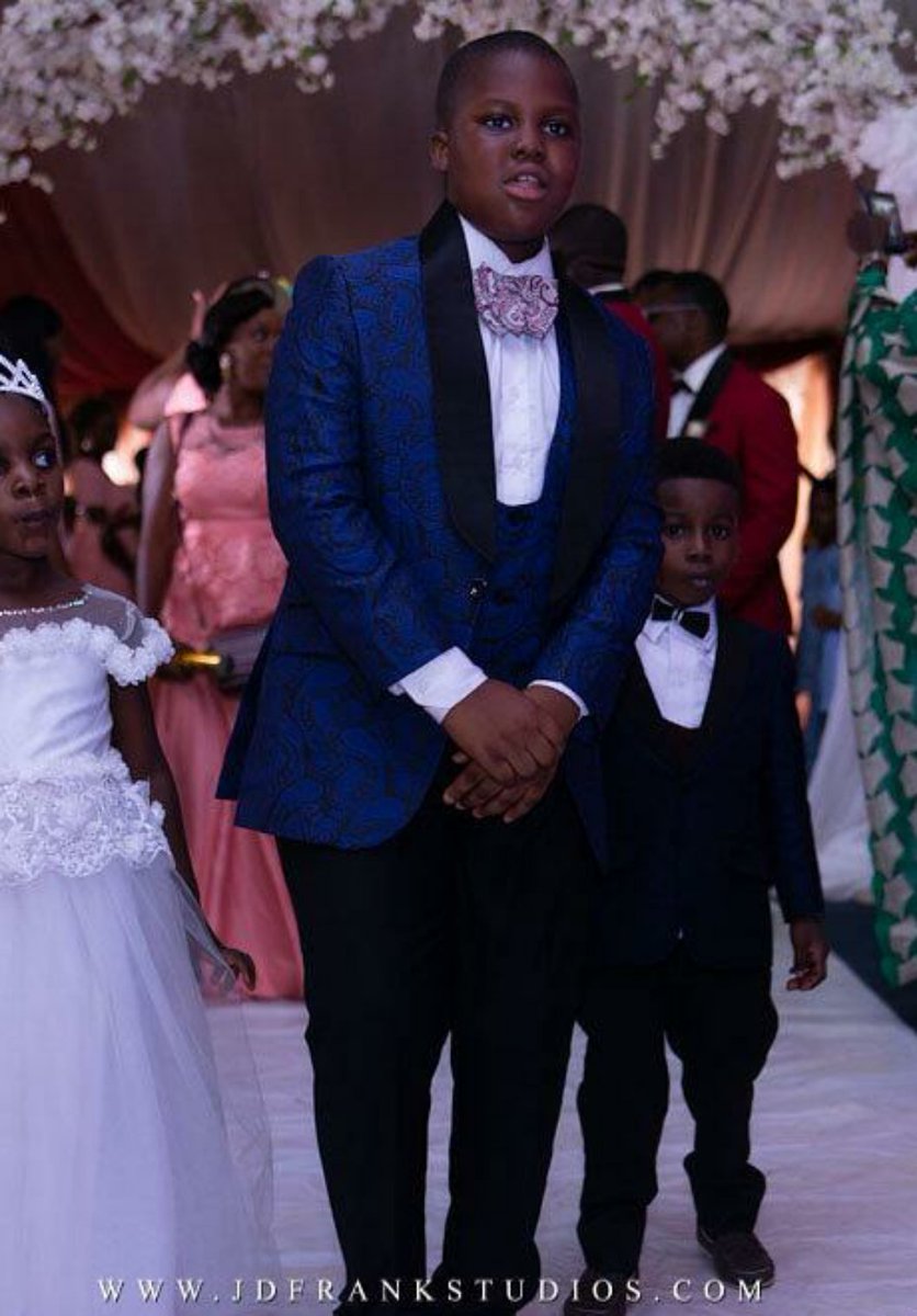 TAMARACOLEng's tweet photo. In his exact words, he said - "Wow! I love it". At the wedding, he almost stole the show.

°KAFTANS. 
°SOUTH-EASTERN AND SOUTH-SOUTHERN NIGERIAN NATIVE ATTIRES. 
°FRENCH AND ENGLISH SUITS. °SHIRTS. 
°PANTS. 

We are TAMARA COLE™Bespoke Fashion, Lagos.

...Style is Eternal https://t.co/kzl0UsxqdA