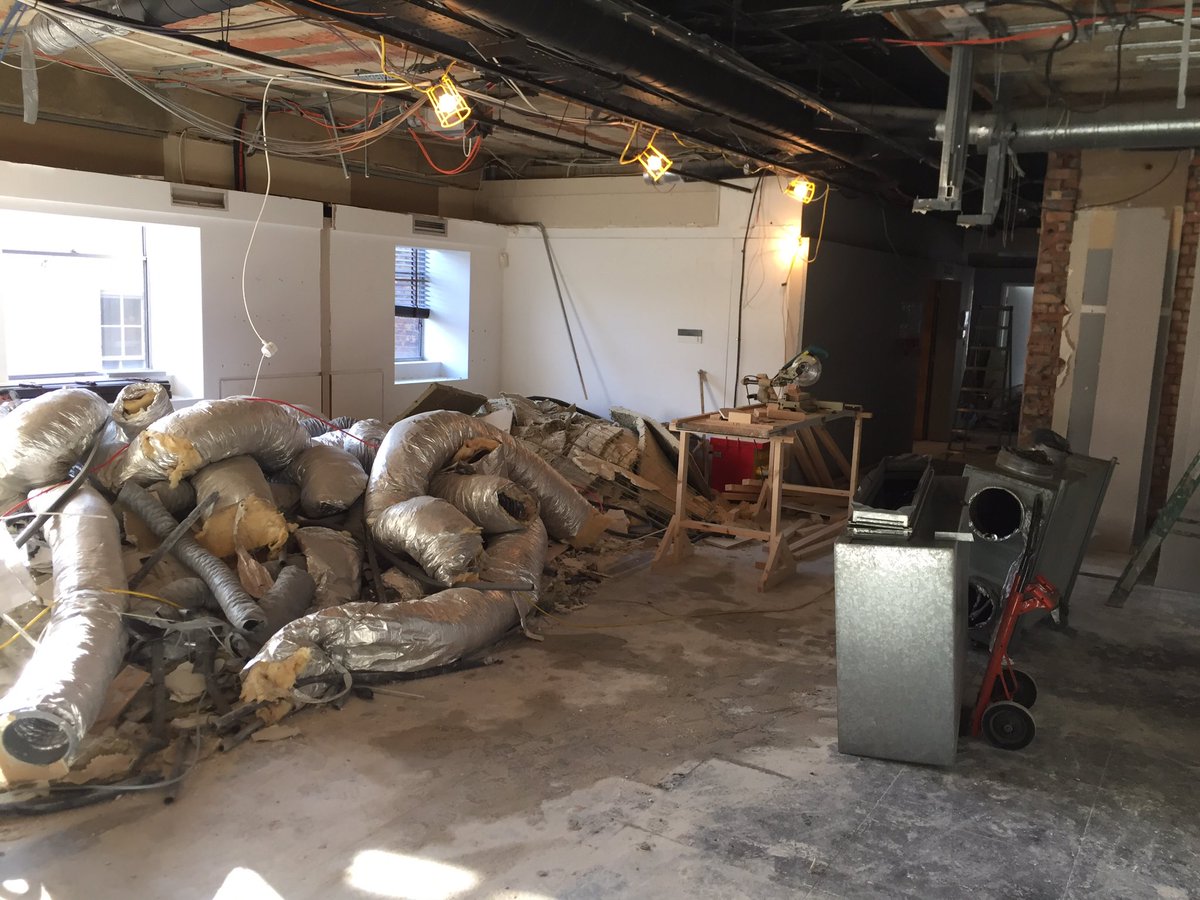 prestigebpm's tweet photo. #prestigebpm
Existing air conditioning system -degassed, stripped, ready for electrical first fix.....
#M&E
#officefitout
#london
#commercialelectricalcontractors
#airconinstallation
#commercialairconditioning
#W1D4PT
#Soho
#deanstreet https://t.co/7XJaH1ycl3