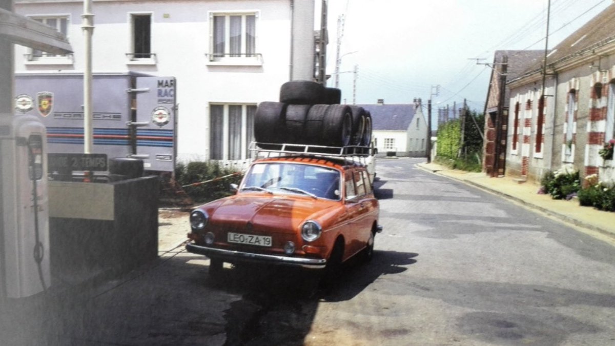 gmracingblue's tweet photo. Wheels for Mr Porsche #Teloche https://t.co/iLiYGKNLIE