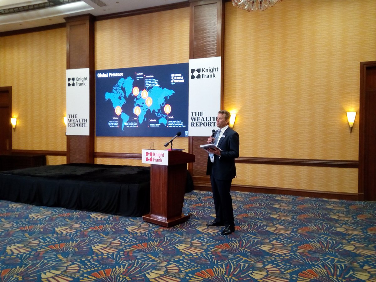 #TheWeathReport2019 
<a href="/WoodhamsBen/">ben</a> sets the stage for @KFAndrewShirley