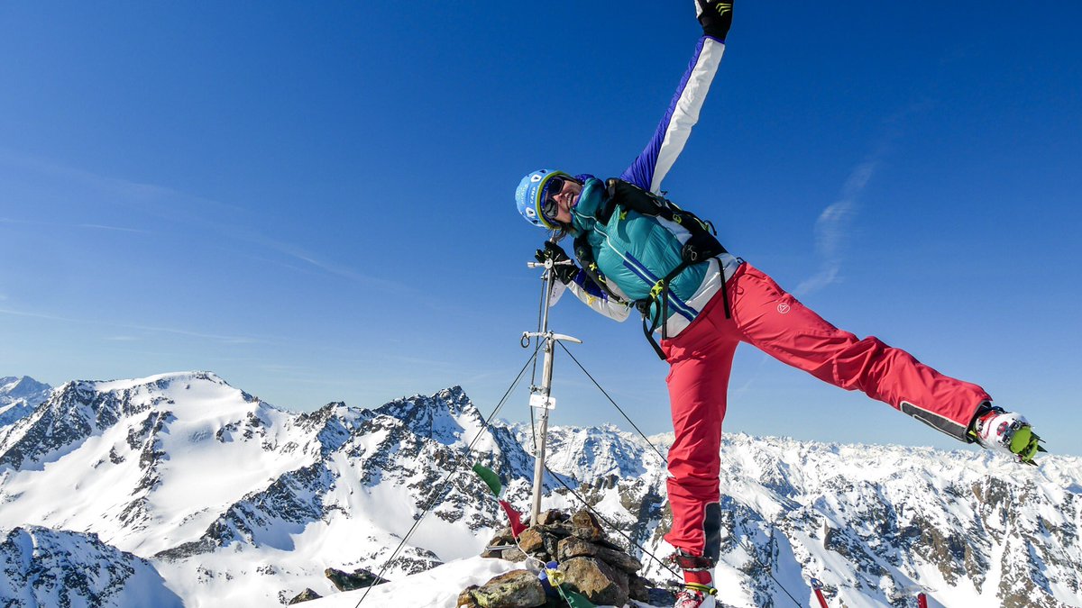 tanyanaville's tweet photo. Atteindre un #sommet , 1 objectif en soi mais il inclus surtout:
- le plaisir du dépassement
- la joie d’être en montagne 
- Le petit pincement au ❤️ de le gravir pour la 1er fois
- et un sentiment de réussite,même infime 

➡️ qu’attendez vous pour aller en montagne?
@VisitTirol https://t.co/w7yo7ZKS4l