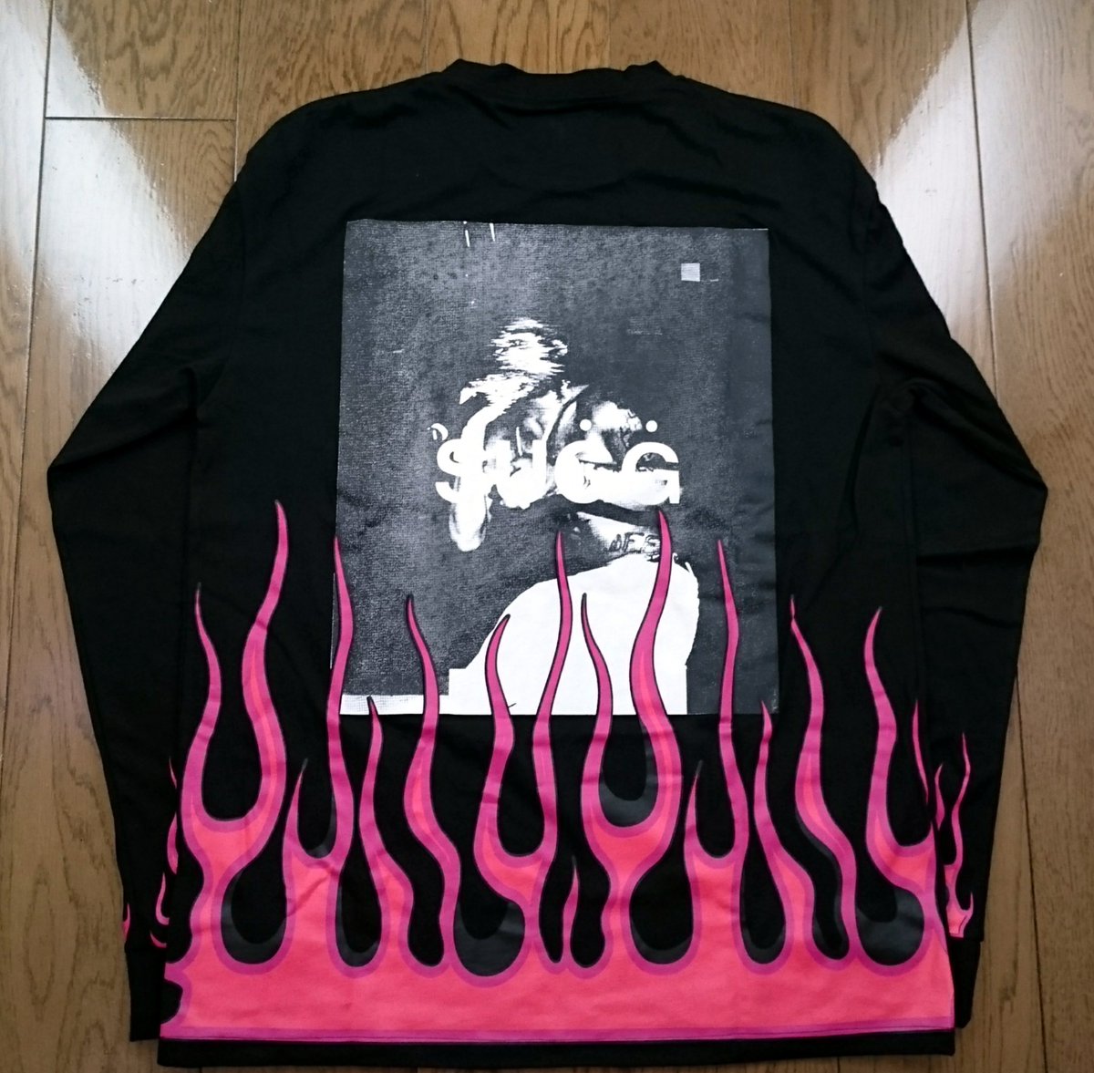 jungroove0's tweet image. [NYC便入荷]

NOT COMMON SENSE:"SUGG" L/S TEE ￥13,800-＋tax

#notcommonsense #ncs #jungroove