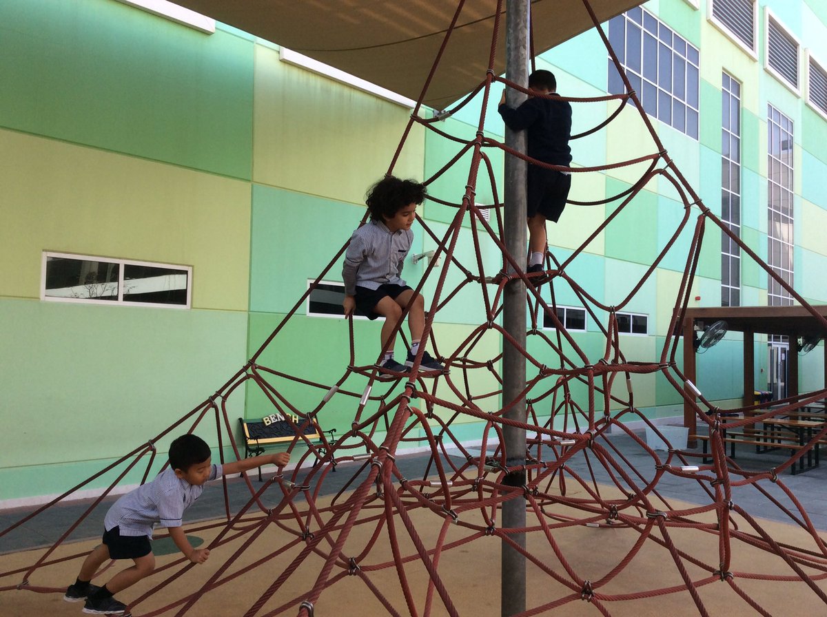 DBFFS2Pink's tweet photo. FS2 pink LOVED visiting DBSJP today ( especially the playground!) 💕@DubaiBritish_FS #DBF_livelearngrow https://t.co/tFX9H4xjHr
