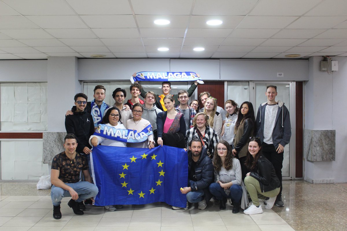 PROJUVEN's tweet photo. ✅Origins and causes of #Islamophobia
During our afternoon session we also had the chance to visit Asociación Humanitaria Al Emigrante and learn more about their work in the field of #emigration 
#ErasmusPlus #youthworkers #youth #KA1 #trainingcourse #Torremolinos #Málaga https://t.co/VC7o1QNbEa