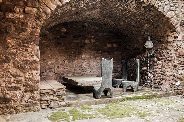 barnosell's tweet photo. Comedor medieval - Sant Martí Vell (Girona)
#SantMartiVell #baixempordà #baixemporda #emporda #girona #total_girona #gironaenamora #gironaemociona #raconsde_catalunya #catalunya #visitcatalunya #poblacions_de_catalunya #TopCatalunyaPhoto #socdepoble #elmeupetitpais #ok_ca… https://t.co/xPIkHUBisK